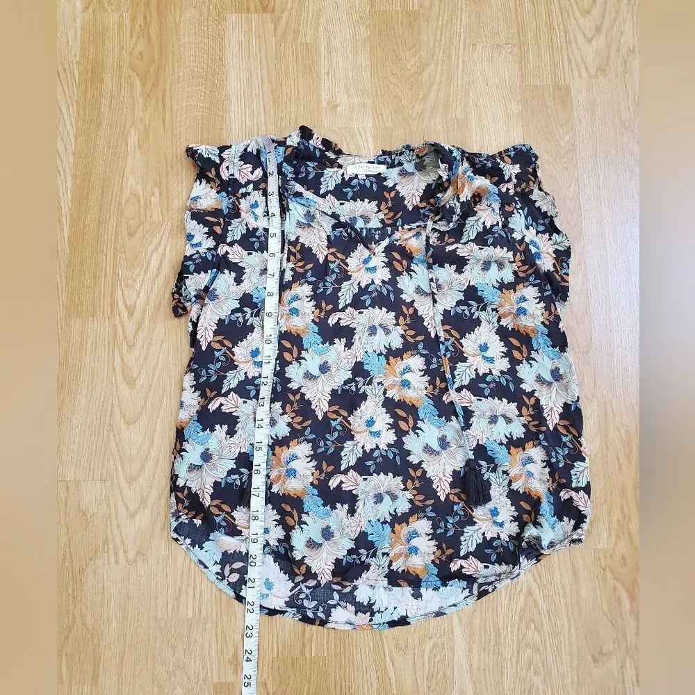 Lovestich Mimi Flutter Sleeve Top sz Xs